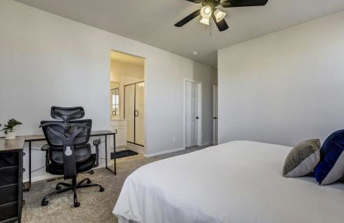 New Briargate Townhome - Mtn Views - Garage - Foto 17