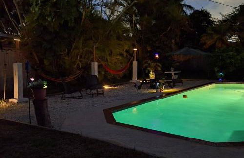 Heated Pool Private Duplex House, BBQ, Parking, WiFi - Foto 63