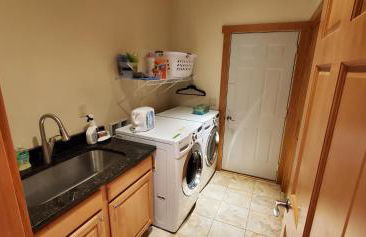 Beautiful 4+ bed 3 bath Condo 20 minutes to Madison - Foto 6