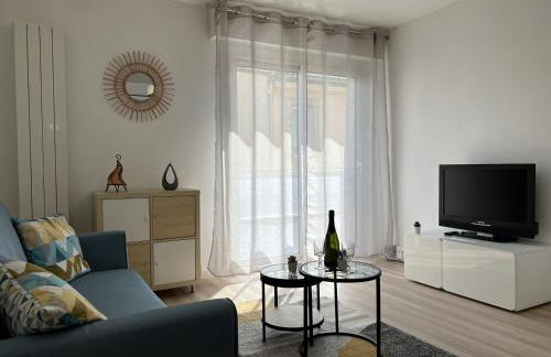 T2 Centre ville avec parking gratuit - Foto 2