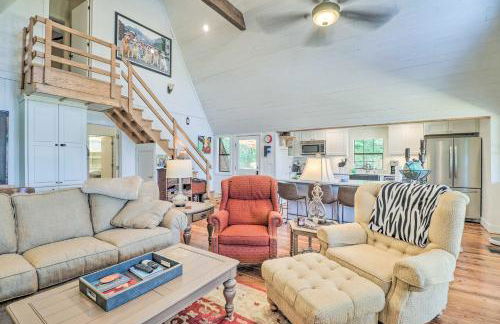 Lake Martin Cabin with Luxury Dock and Kayaks! - Foto 4