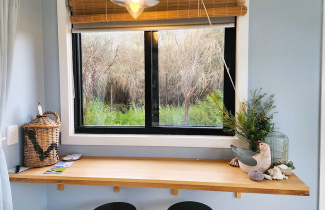 Flotsam Studio Accommodation - Photo 10