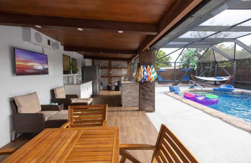 Fantasy Resort OMG PoolWaterfall outdoorKitchn Gym - Foto 10