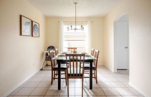 10 Minutes to Disney Pool Home *Renovated* - Foto 65