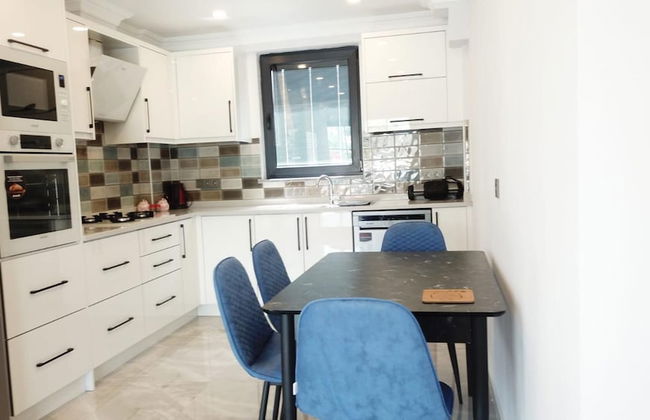 Stunning 4-bed Villa Grey 4 Bedrooms Private Pool - Photo 7