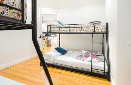 16 -3 Spacious 4BR Worcester Home near Parks - Foto 53