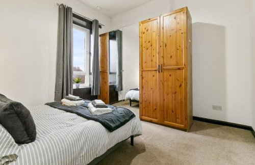 Free Parking - Sleeps 6 - 2 Bedrooms - Great Transport Links - Foto 7
