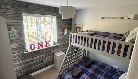 Beautiful 2-bed Apartment in Rhosneigr - Foto 4, Habitación