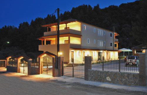 Achladi Beach - Photo 4