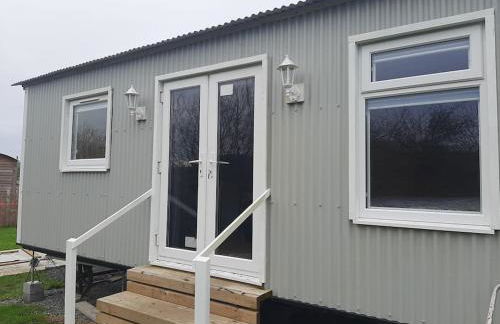 Anglesey new modern shepherds hut with spa hot tub - Foto 28