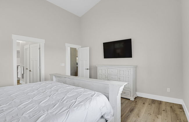 Modern Due Southwest - Photo 3