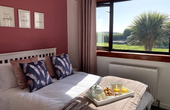 Immaculate 5 Bedroom House Outside Stornoway - Photo 8