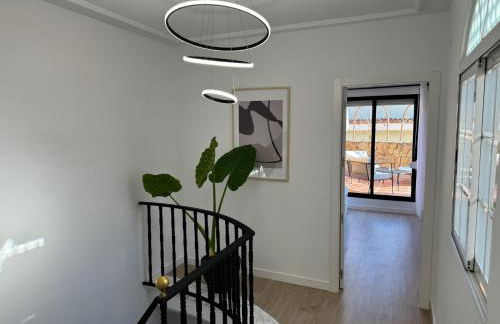 Apartamento Dúplex de Lujo con Terraza Privada y vistas al Castillo - Centro - Foto 17