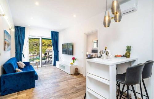 Corallium - Photo 25