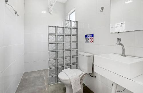 Sítio com Churrasqueira, Piscina, Lago e Natureza - Foto 31