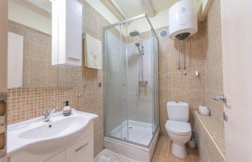 Amazing Home In Najevi With Wifi - Photo 39