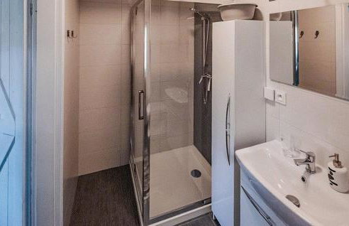 Amazing Home In Laliki - Foto 25