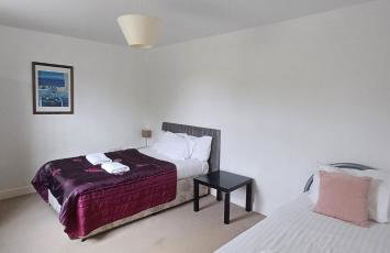 The Green House Durham Large Family & Contractor Stay Sleeps 12 with Ample Parking - Foto 6