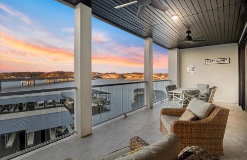 Topsider Condo w/ Updated Design & Amazing Main Channel Views - Foto 3