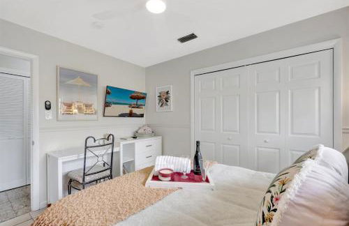 Magnificent Pool House in the Heart of Tampa - Sleeps 10 - Foto 36