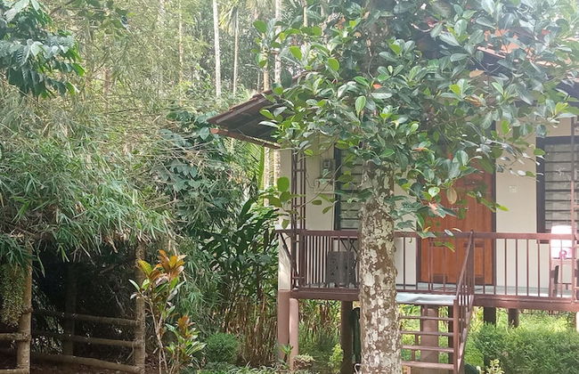 Family Villa is a hut Style Accommodation - Foto 12