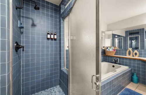 Paddle & Pine - Lake Views & Private Dock Access - Photo 28