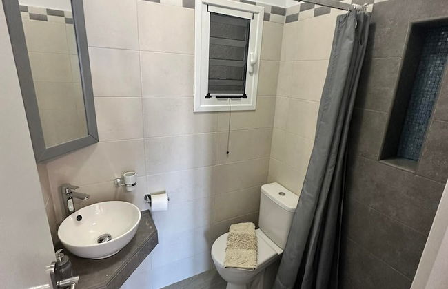 Elenis Studios & Apartments - Photo 27