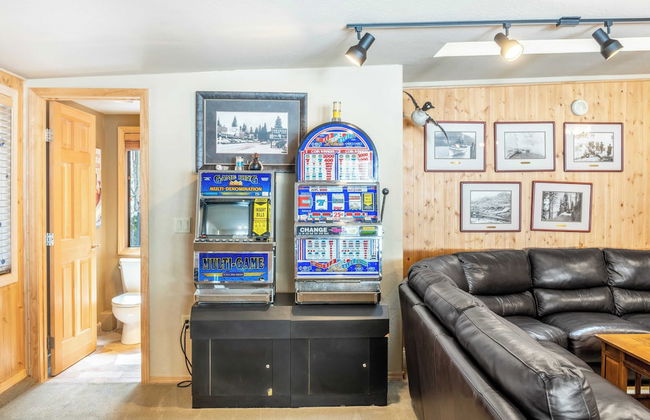 Frosted Shore by Avantstay Luxury Lake Views - Photo 20