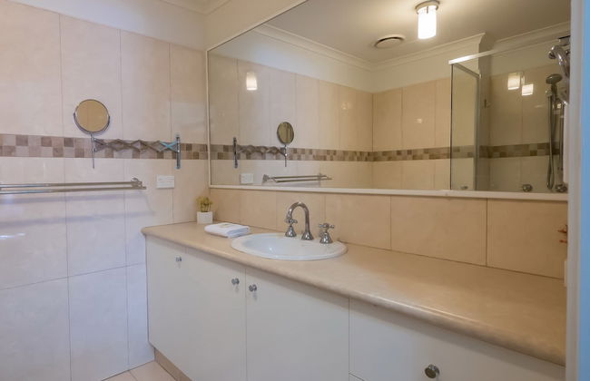 Sanctuary Lake Apartments - Foto 35