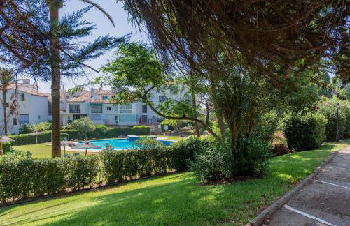 Golden Bay Apartment - Photo 29