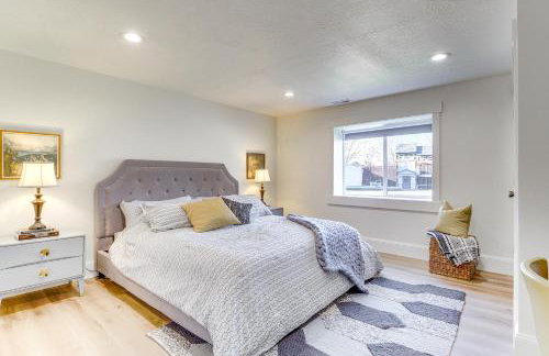 Private Pool and Hot Tub Luxe Unit Near UTA Train! - Foto 8