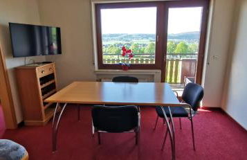 Apartment mit Balkon - Foto 9