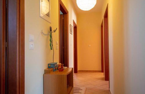 Cozy Hilltop Home with Breathtaking Views - Foto 13