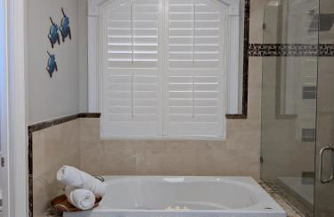 3br,3ba home near Downtown and Airport, Walk to the Stadium - Foto 16