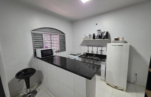 Suíte2 Privativa Climatizada Mobiliada com Garagem e Wi-Fi - Foto 13