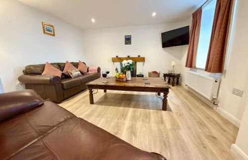 Rural Cottage, 3 beds, 3 bath,LOG BURNER, HOT TUB, with Cymru Holidays - Foto 3