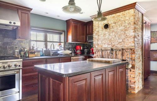 Unique Luxury Central Historic Landmark Home - Foto 35