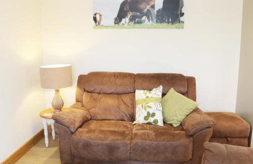 Acorn Cottage - Photo 2