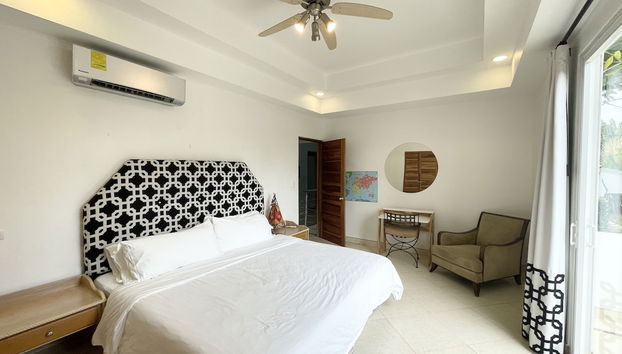 Luxury Beachfront Oasis - Hermosa Palms 50 by RedAwning - Foto 5, Habitación