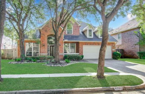 Luxury Pool Home Near Sugar Land Town Center - Photo 30