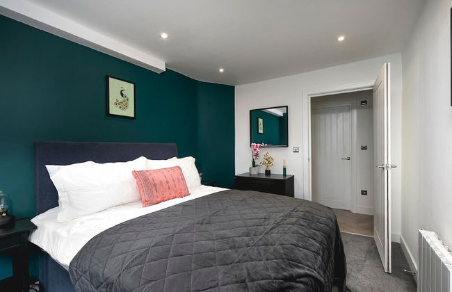 Bright Spacious Condo Free Parking 5min to Beach - Foto 8