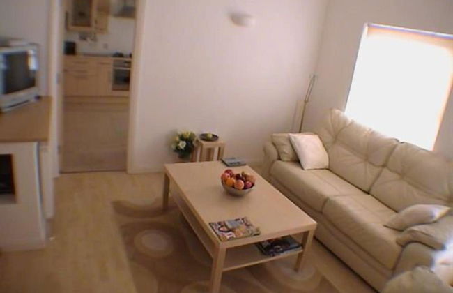 Earle House Serviced Apartments - Photo 13