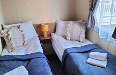 3 Bedroom Caravan, Edi Rita, Robin Hood, Pet Friendly - Photo 8