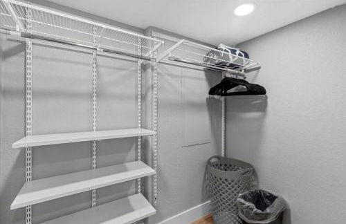 Whole House Relaxing Oasis by Fitzsimmons Campus - Photo 29