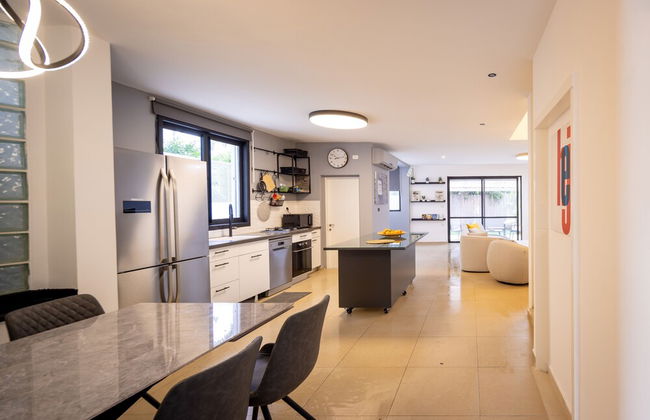 Poleg Serenity Villa by Sea N' Rent - Foto 14