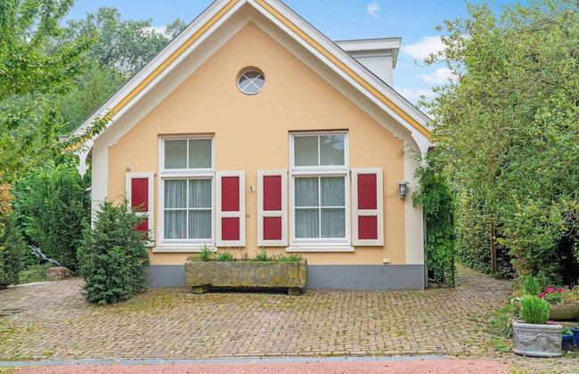 Picturesque Holiday Home in Oldenzaal With Jacuzzi - Foto 1