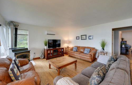 Cozy Beachouse View and Deck, Steps from Skagit Bay - Foto 4