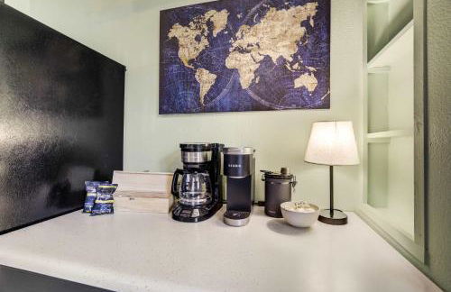 Memorial Row Downtown Escape w Mountain Views - Foto 19