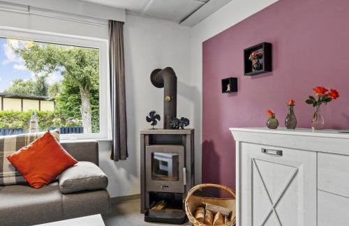 Nelsen mit Ruderboot auf Wassergrundstück - Photo 5