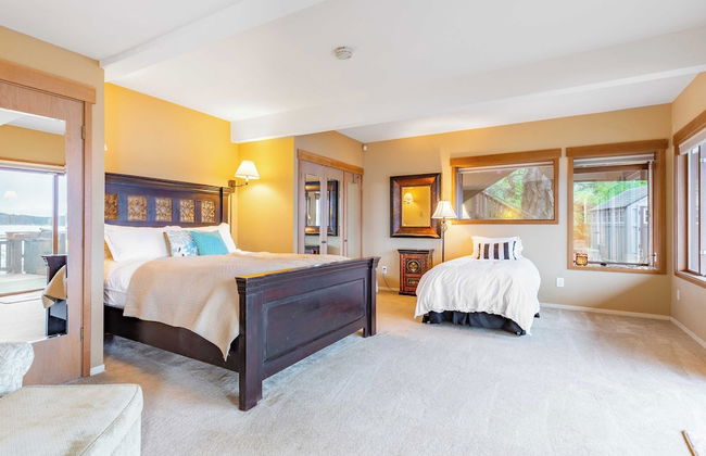 Madrona Beach House by Avantstay Waterfront Home - Foto 20